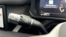 Land Rover Defender 3.0 D200 SE 110 5dr Auto Diesel Estate